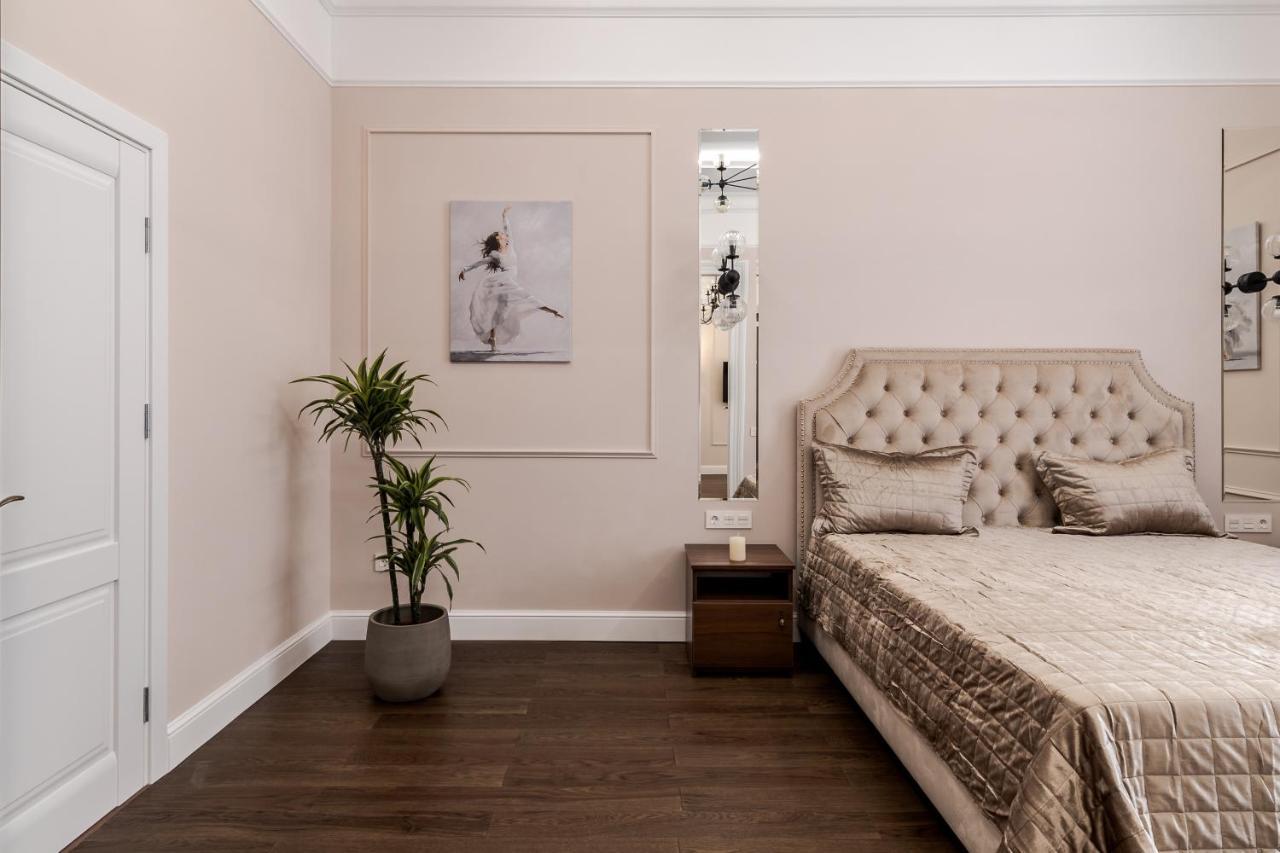 Neoclassic Apartment Leopoli Esterno foto
