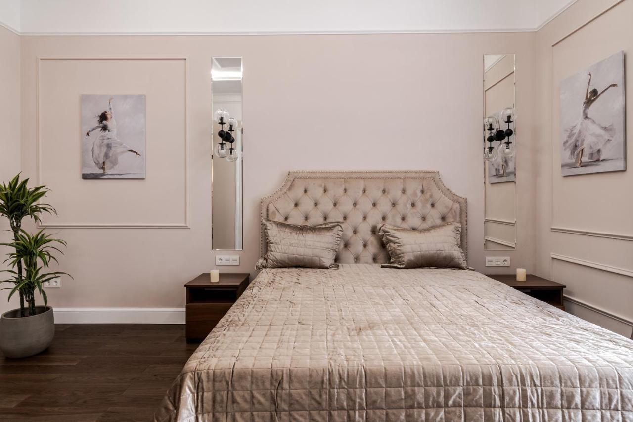 Neoclassic Apartment Leopoli Esterno foto