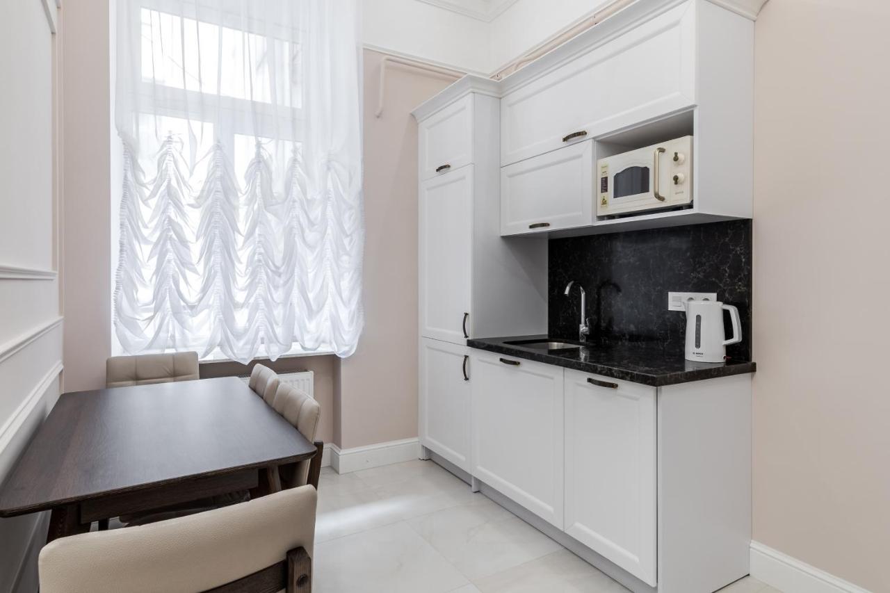 Neoclassic Apartment Leopoli Esterno foto